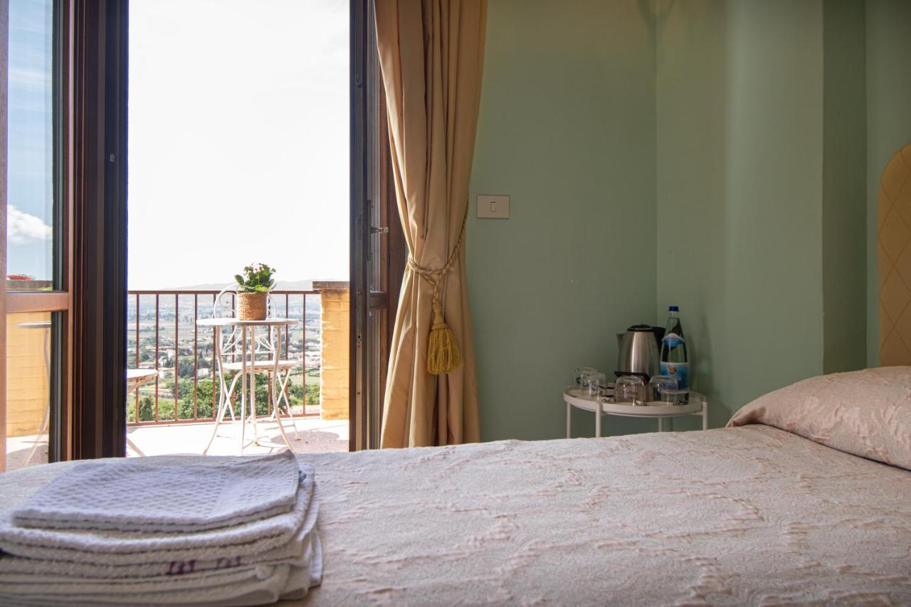 Agriturismo Villa Val D'Olivi Capodacqua  Ngoại thất bức ảnh